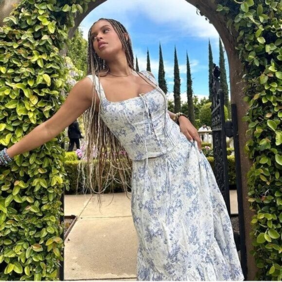 House of CB Blue and White Floral Corset Top - Picture 16 of 16